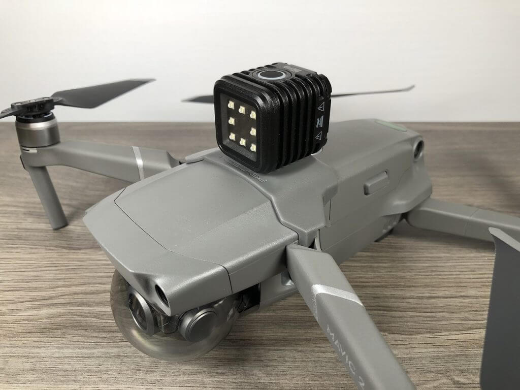 gia-gan-mavic-2-voi-action-camera-pgytech