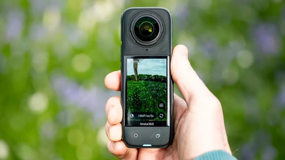 Camera-Insta360-X4-gia-re